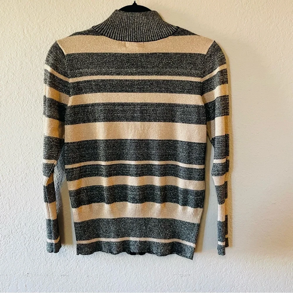 Questions Petites full zip cardigan sweater size PM black gold glitter holidays - Picture 4 of 8